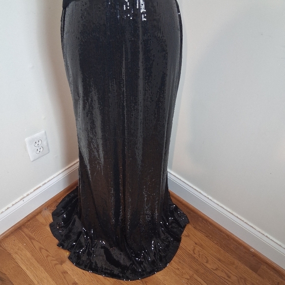 Vera Wang Black Mesh Inset Sequin Gown Long Dress Size 6 NWOT - Picture 8 of 15